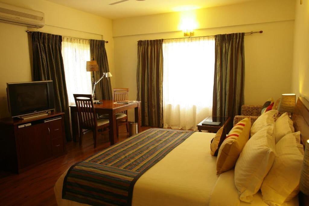 Hotel Justa Off Mg Road Bangalore Exterior foto