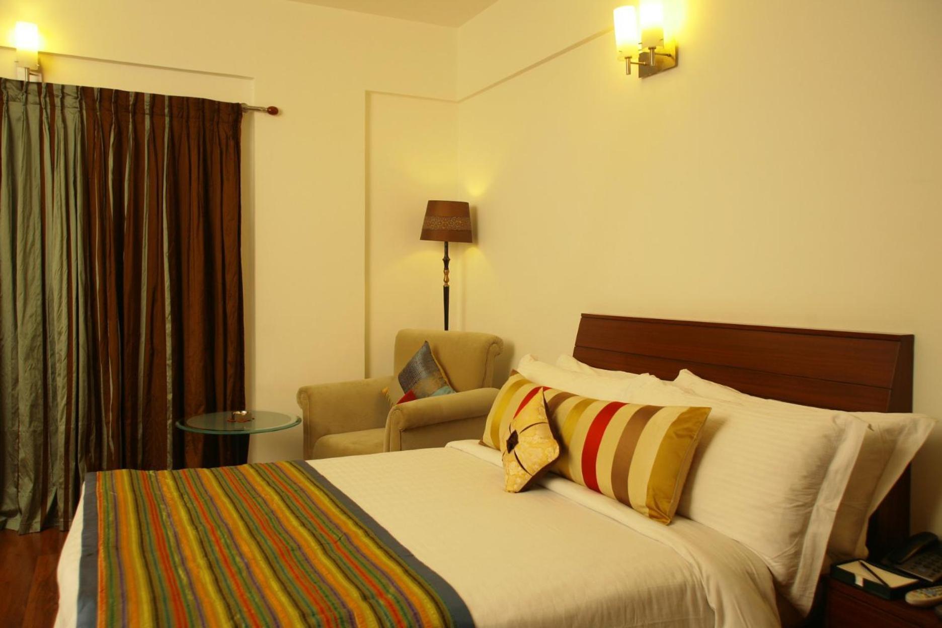 Hotel Justa Off Mg Road Bangalore Exterior foto