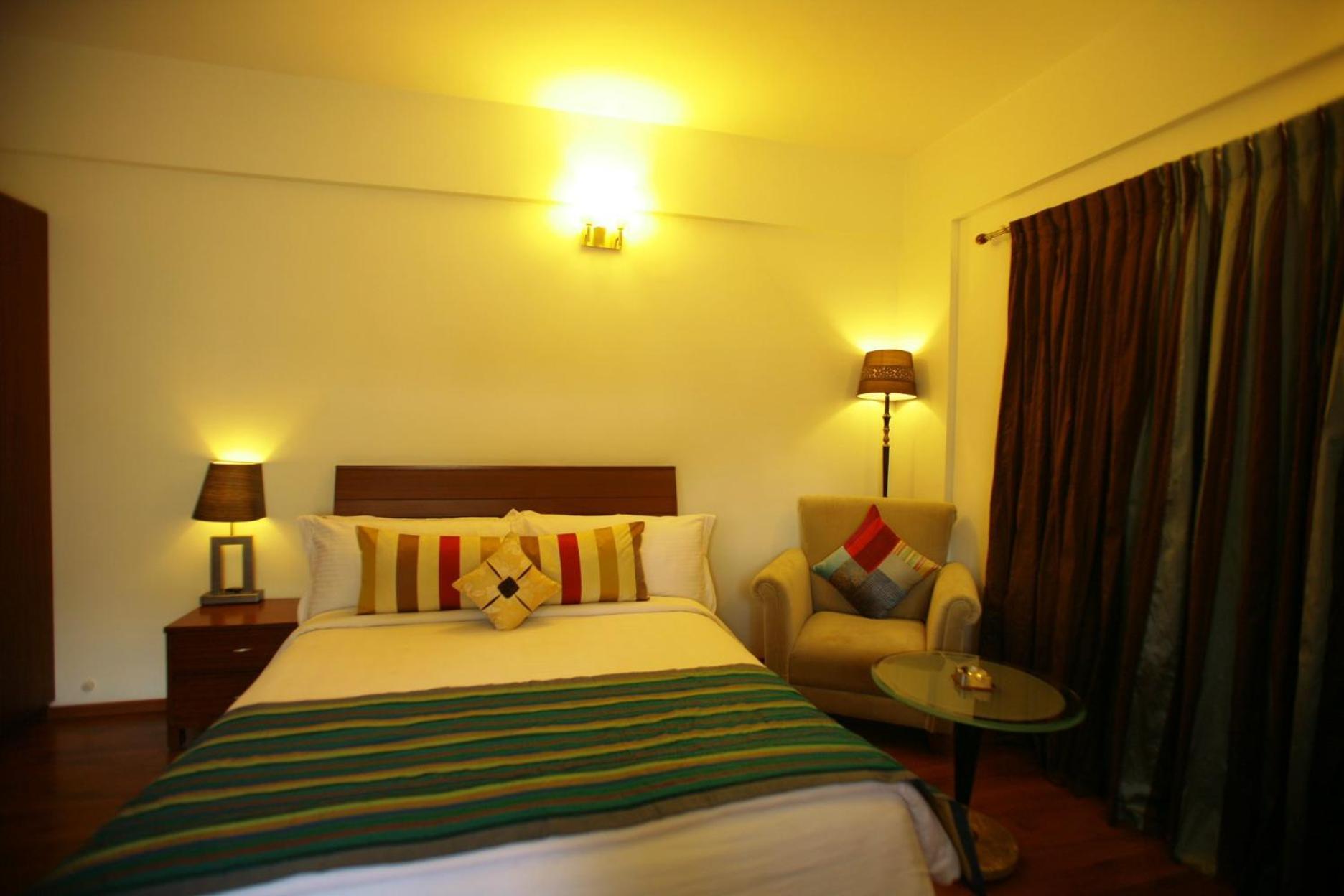 Hotel Justa Off Mg Road Bangalore Exterior foto