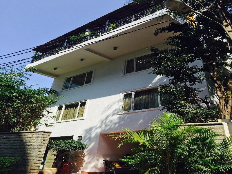 Hotel Justa Off Mg Road Bangalore Exterior foto