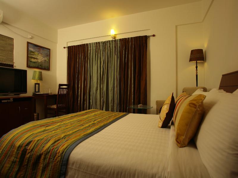 Hotel Justa Off Mg Road Bangalore Exterior foto