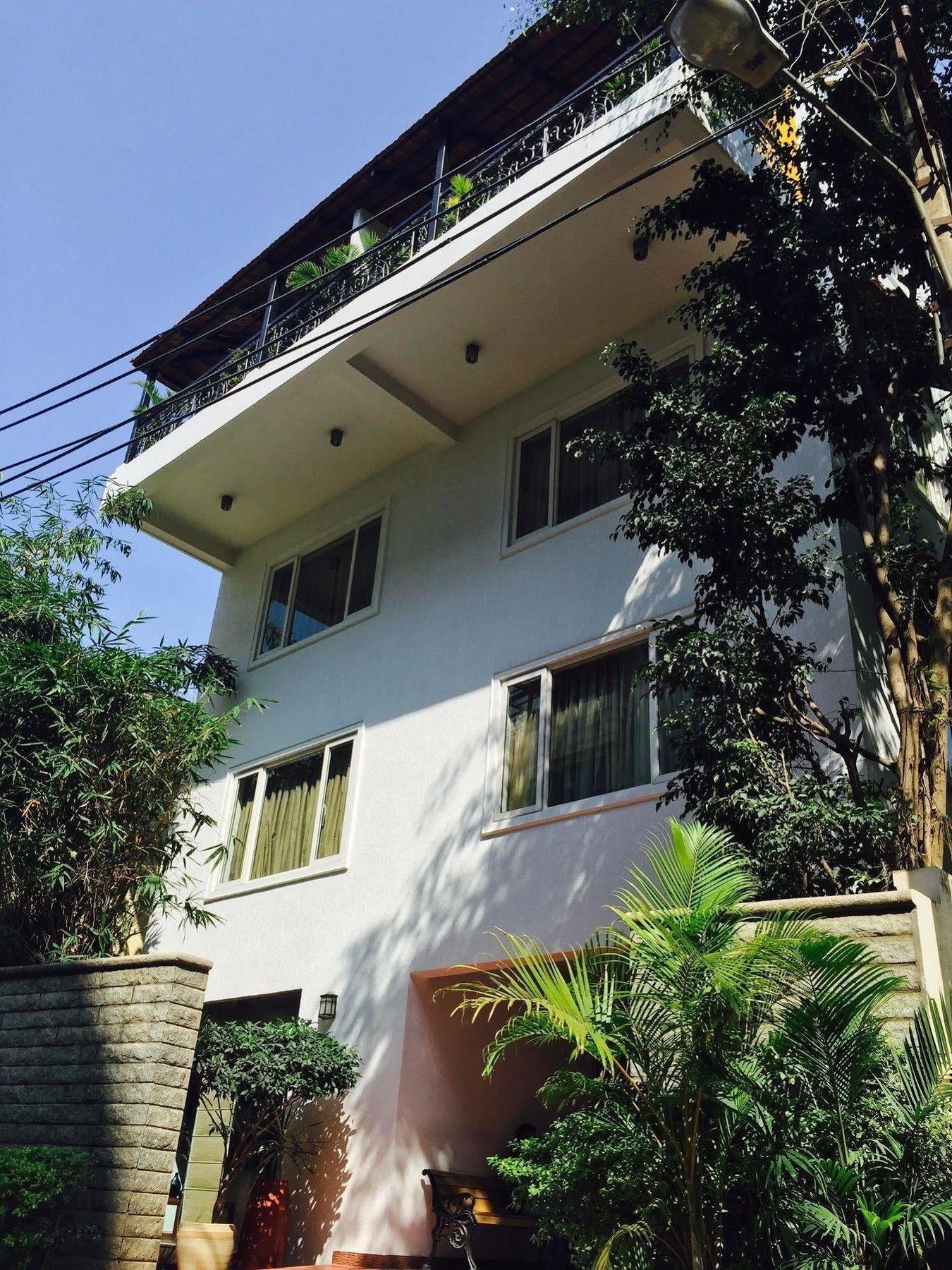 Hotel Justa Off Mg Road Bangalore Exterior foto