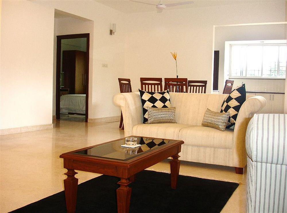 Hotel Justa Off Mg Road Bangalore Exterior foto
